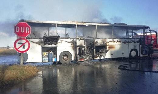 Rize'ye giden otobüs yandı! Faciadan dönüldü... 3