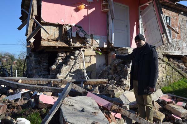 Ordu'da 7 ev boşaltıldı 3 ev risk altında 8