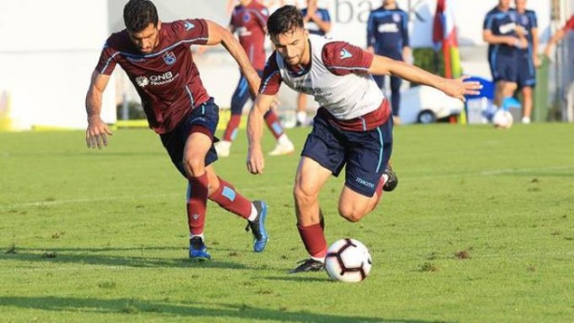Trabzonspor'da Hüseyin Türkmen parlıyor 6