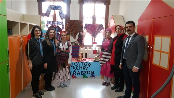 Zehra Kitapçıoğlu Anaokulu öğrencileri Trabzon'un kutuluş yıldönümünü kutladı 9