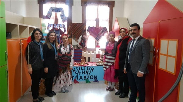 Zehra Kitapçıoğlu Anaokulu öğrencileri Trabzon'un kutuluş yıldönümünü kutladı 18