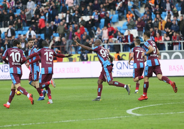 Trabzonspor Nwakaeme ile coşuyor 5
