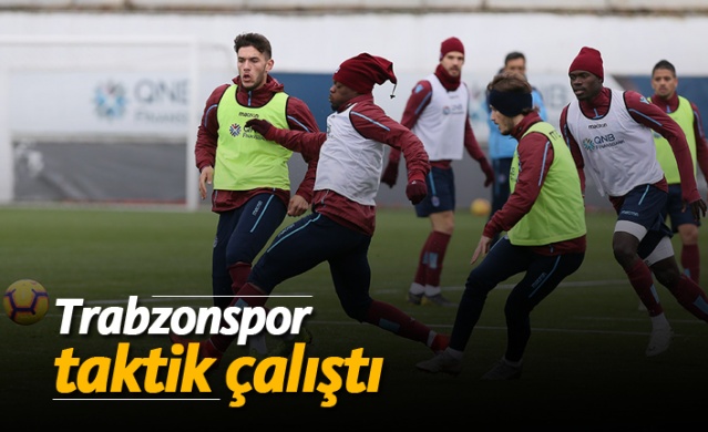 Trabzonspor Büyükşehir Belediye Erzurumspor maçı hazırlıklarını sürdürdü. 1