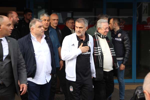 Beşiktaş, Çaykur Rizespor maçı için Trabzon’a geldi 5