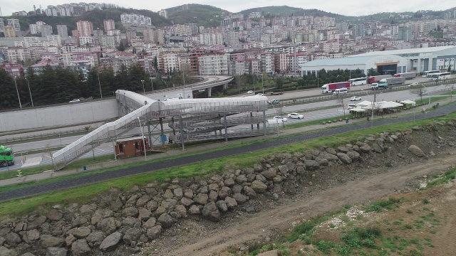 Trabzon'daki 3 katlı üst geçit dikkat çekiyor 12