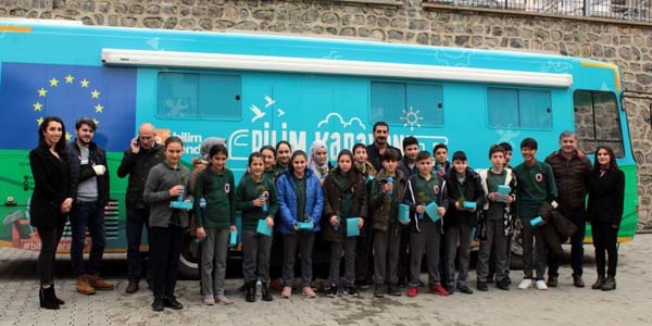 Bilim karavanı yollarda - Trabzon'da kapılarını öğrenciler için açtı 1