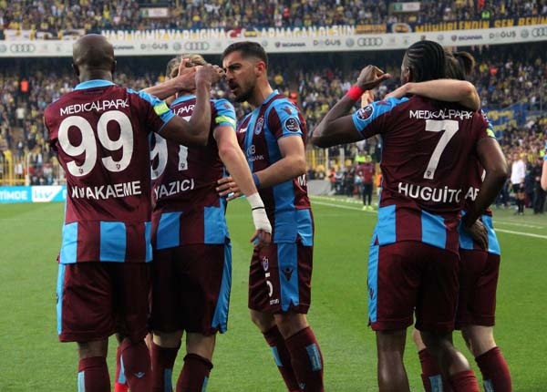 Fenerbahçe Trabzonspor maçında neler oldu? 33