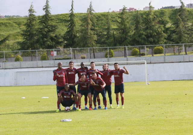 Trabzonspor, Atiker Konyaspor maçı hazırlıklarını sürdürdü 13