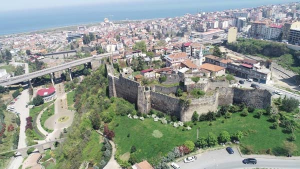 Trabzon'da önemli isimden kale içi önerisi 9
