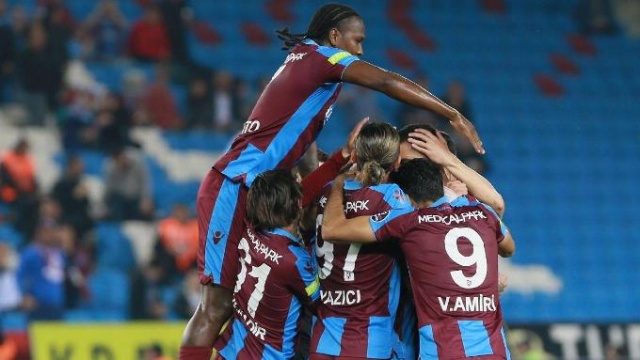"Trabzonspor 1 puana sevinmez" 5