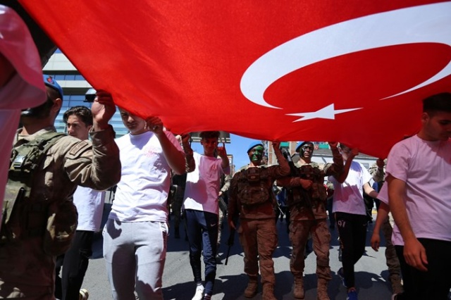 Trabzon'da Gençlik Yürüyüşü 4