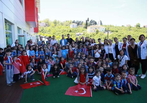 Trabzonsporlu futbolcular söyleşiye katıldı 8