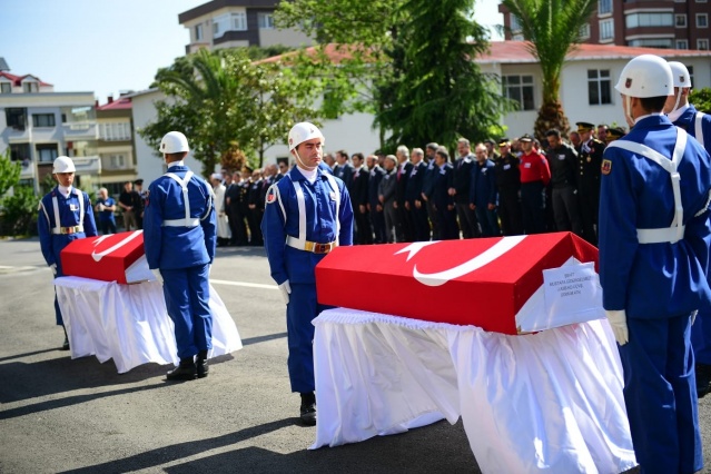 Trabzon şehitlerini uğurladı 3