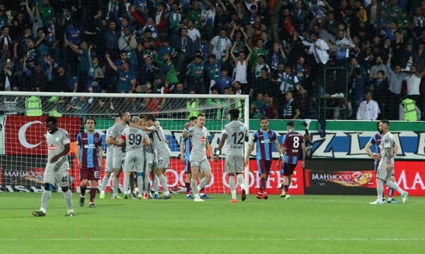 Rizespor Trabzonspor maçında neler oldu? 41