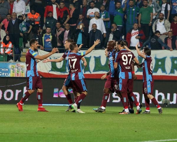 Rizespor Trabzonspor maçında neler oldu? 44