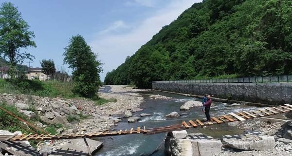 Trabzon'da mahallelinin köprü çilesi 10