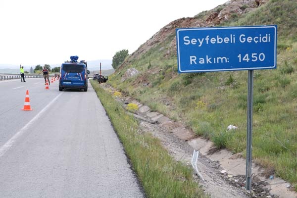 Trabzon'dan Sivas'a giderken kaza - 4 yaralı 5