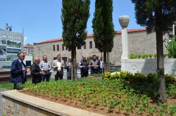 İskender Paşa’nın torunları dedelerini unutmuyor 6