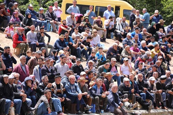 Boğa güreşlerinde onu hakemler bile arenadan uzaklaştıramadı 25