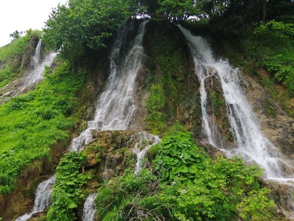 Bu şelaleleri görenler Trabzon’da olduğuna inanamıyor 16