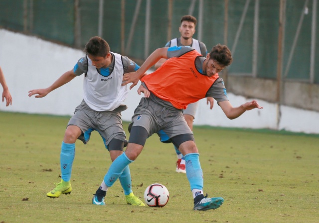 Trabzonspor'da yeni sezon hazırlıkları devam ediyor.Donis Avdijaj antrenmanda. 10