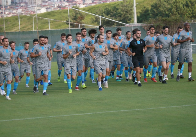 Trabzonspor'da yeni sezon hazırlıkları devam ediyor.Donis Avdijaj antrenmanda. 21