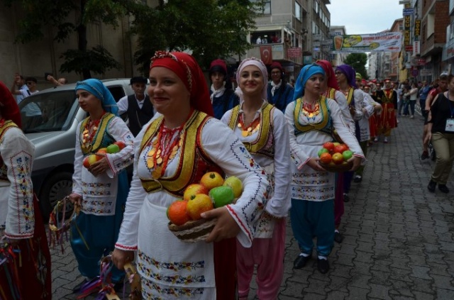 Akçaabat Müzik ve Halk Oyunları Festivali'nden renkli görüntüler 2