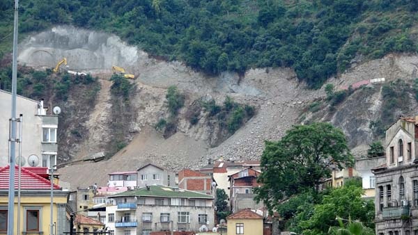 Doğal sit alanı Boztepe'de tünel ve yol inşaatına tepki 11