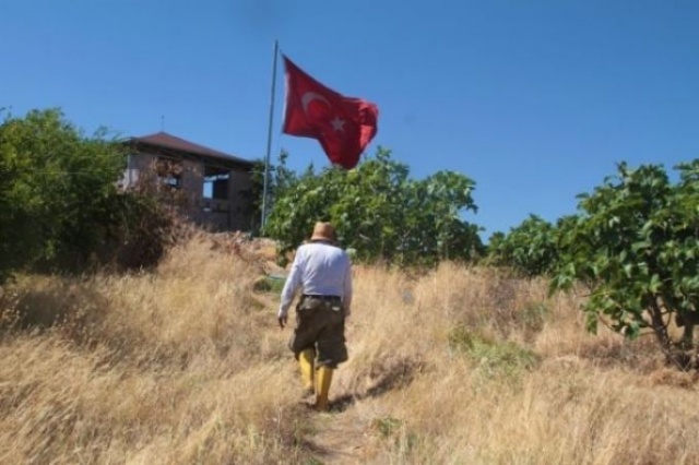 14 yıldır adada tek başına yaşıyor 2