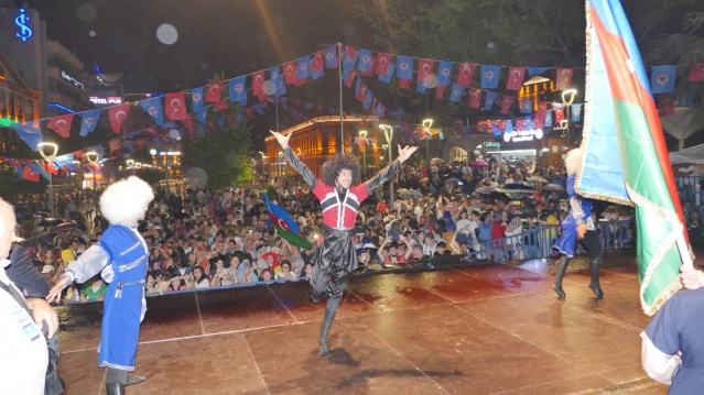 Trabzon’da Uluslararası Horon Festivaline büyük ilgi 27