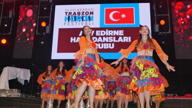Trabzon’da Uluslararası Horon Festivaline büyük ilgi 29
