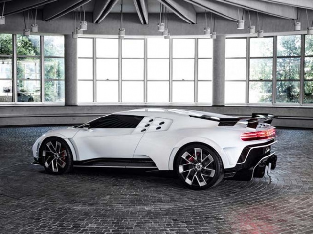Bugatti yeni modeli Centodieci'yi sergiledi 21