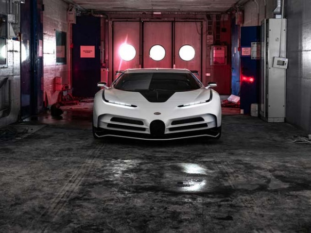 Bugatti yeni modeli Centodieci'yi sergiledi 2