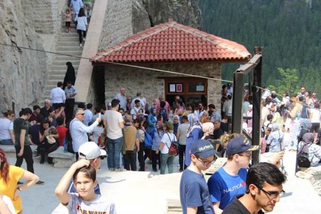Sümela Manastırını bu yılın iki aylık döneminde 116 bin kişi ziyaret etti 2