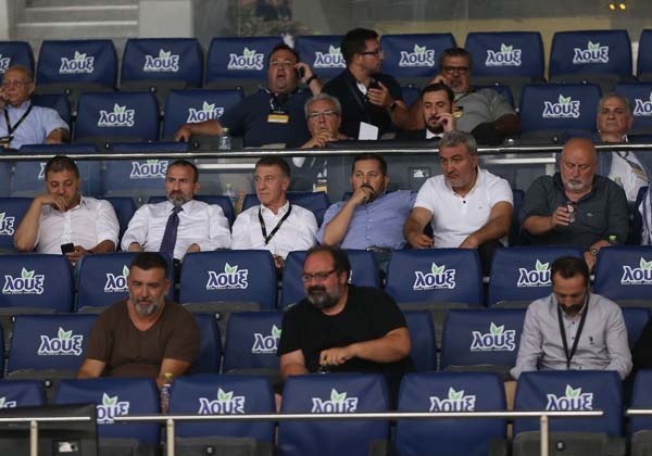 AEK Trabzonspor maçında neler oldu? 16