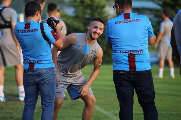 Trabzonspor, AEK maçı öncesi son antrenmanını yaptı! 6