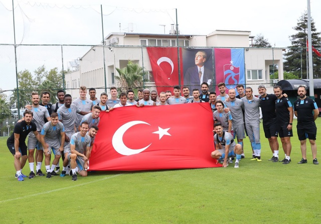 Trabzonspor'da Fenerbahçe maçı hazırlıkları başladı 13