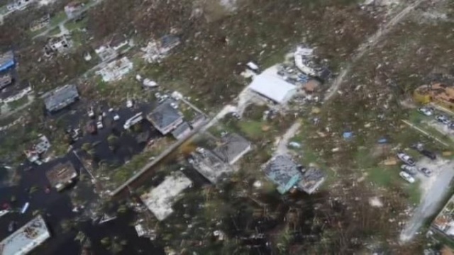 Kasırganın vurduğu Bahamalar havadan görüntülendi 7