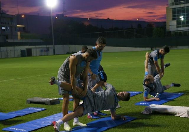 Trabzonspor Gençlerbirliği hazırlıklarına başladı 13