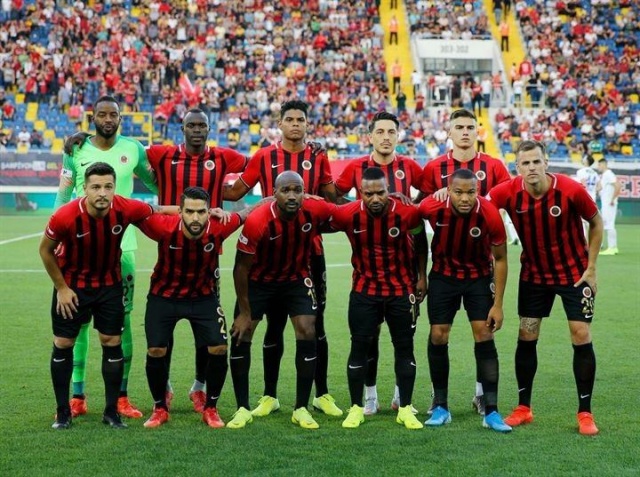 İşte Süper Lig'in en genç ve en yaşlı takımı! Trabzonspor kaçıncı sırada? Foto Galerii 13
