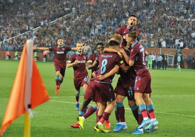 İşte Süper Lig'in en genç ve en yaşlı takımı! Trabzonspor kaçıncı sırada? Foto Galerii 19