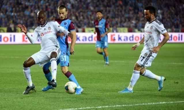 Erman Toroğlu'ndan Trabzonsporlu futbolcuya: Helal olsun 10