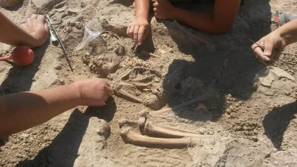 Arslantepe Höyüğünde 5700 yıllık çocuk iskeleti bulundu 6