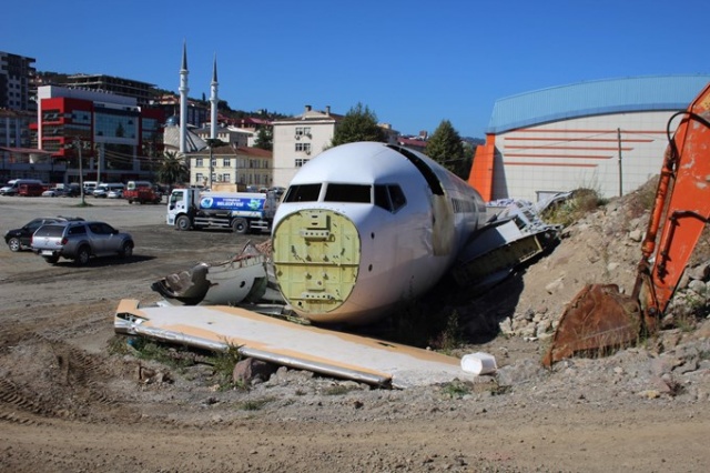 Trabzon'da pistten çıkan o uçak şimdi kaldırılmak isteniyor 5