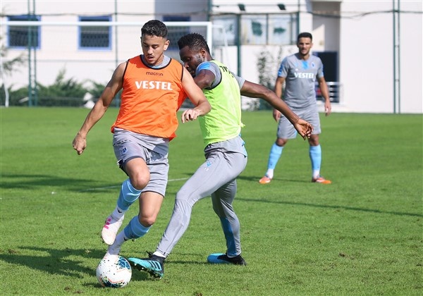 Trabzonspor Başakşehir maçı hazırlıklarına başladı 13
