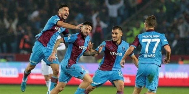 Trabzonspor ligde farklı Avrupa'da farklı 3