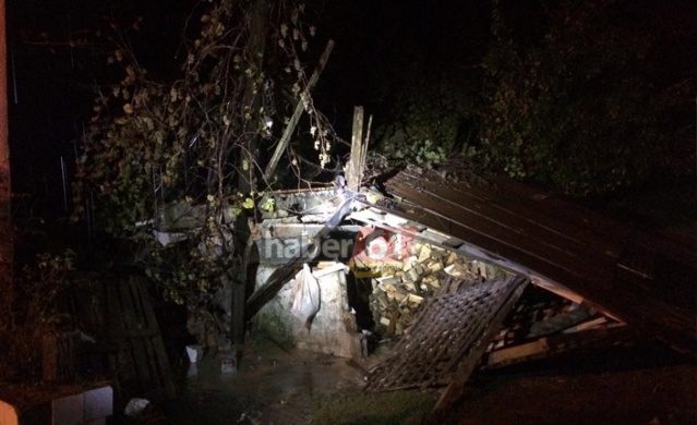 Arsin'de sağanak yağmur hasara neden oldu! 1 ev tamamen çöktü! 3