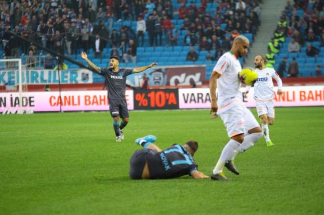 Trabzonspor Alanyaspor maçında nele oldu? 10
