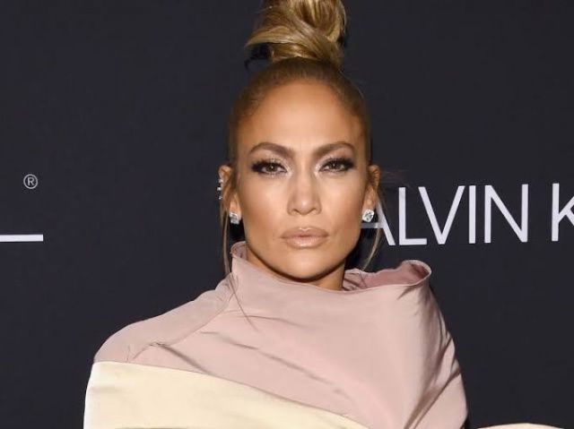 Jennifer Lopez'e iğrenç taciz: ''Göğüslerini aç'' 4