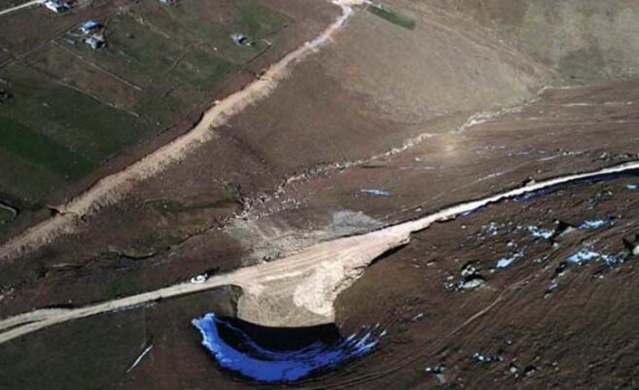 Yok olan 'Dipsiz Göl'e su verilmeye başlandı 21